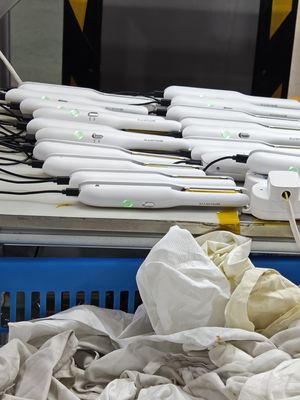 PTC-Heizung Haarglätter und Lockenstab mit Keramik- und Turmalinbeschichteten Platten und 360° drehbarem Netzkabel