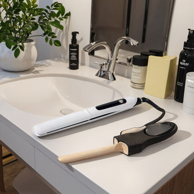 Professioneller Haarglätter und Glätteisen mit 10 Temperatureinstellungen, 130-230°C Bereich und Teflonplatten für glattes, frizzfreies Haar